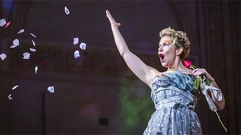 "歌剧皇后"乔伊斯·迪多纳托再度唱响绝美咏叹